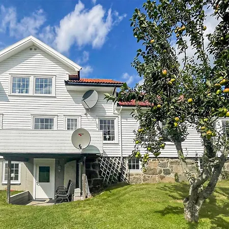1 Bedroom In Apartment Vanse
